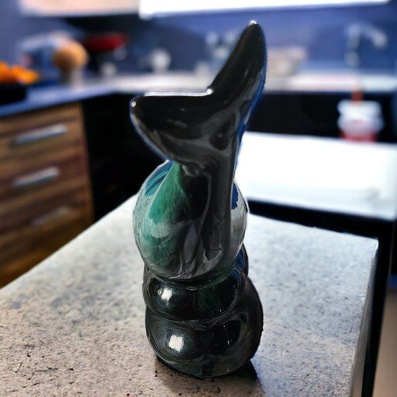 BLUE MOUNTAIN POTTERY Hand Glazed Ceramic Orca Whale - Picture 4 of 8